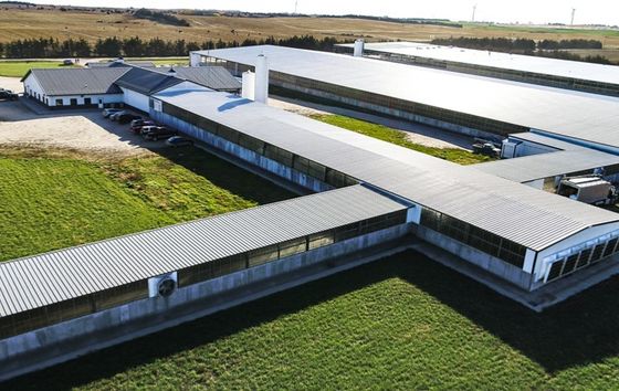 โครงสร้างสแตนเลส Prefab อาคารโรงงานสูงสําหรับ AiSi การแข่งขันมาตรฐาน