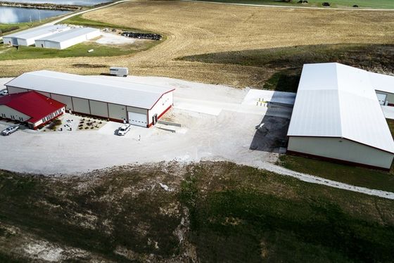 โครงสร้างสแตนเลส Prefab อาคารโรงงานสูงสําหรับ AiSi การแข่งขันมาตรฐาน