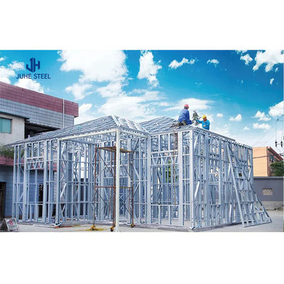 วิลล่า Prefab ที่ดินกระเบื้องเซรามิก โรงแรมแบบทันสมัย โครงสร้างเหล็กเบา