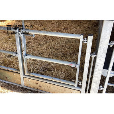 Hot Dip Galvanized / Paint Spraying Steel Structure House สําหรับการเลี้ยงนกและประสิทธิภาพ