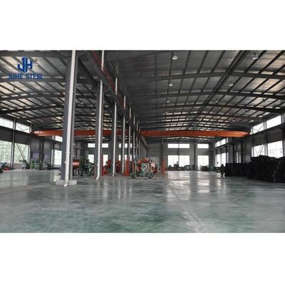 รางเหล็กทรง H แบบแข็ง สร้างไว รางก่อสร้างอุตสาหกรรมโลหะแบบ Prefab สําหรับ Hangar