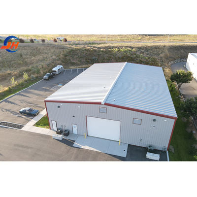 โครงสร้างเหล็ก Prefab ที่กําหนดเอง บ้านโครงสร้างเหล็ก ที่จอดรถด้วยความละเอียด ± 1%