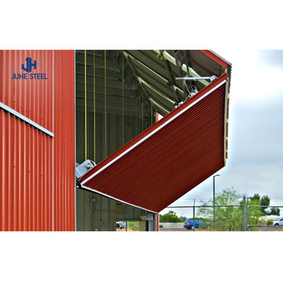 สถานที่กีฬาสูง โดยใช้โครงสร้างเหล็กแบบ Prefabricated Fabrication