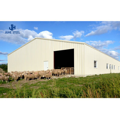การออกแบบโรงเลี้ยงสัตว์ที่ใช้งานหนัก โครงการ Prefab Steel Cow Horse ที่มั่นคงสําหรับประสิทธิภาพของโรงงาน