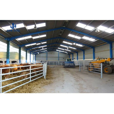 Q235/Q345 Horse Barn Style Metal Buildings Prefab โลหะม้าบาร์น โอเอ็มเอ็ม โอดีเอ็ม