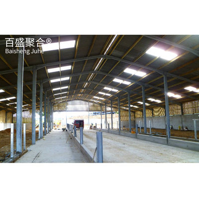 โครงสร้างเหล็ก Prefab สําหรับบ้านไก่ การออกแบบอุตสาหกรรมในอาคารก่อสร้าง