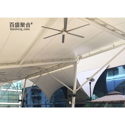 0.065mm ผ้าเต็นท์ร่มโครงสร้างร่มแดด PVDF PTFE ที่จอดรถ โครงสร้างผนังความดัน