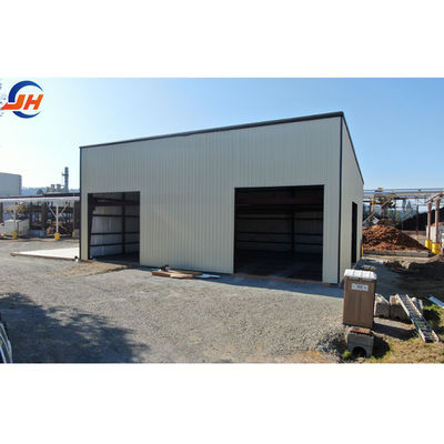โครงสร้างโครงสร้างเหล็ก โกดังโลหะ Prefab สําหรับการก่อสร้าง